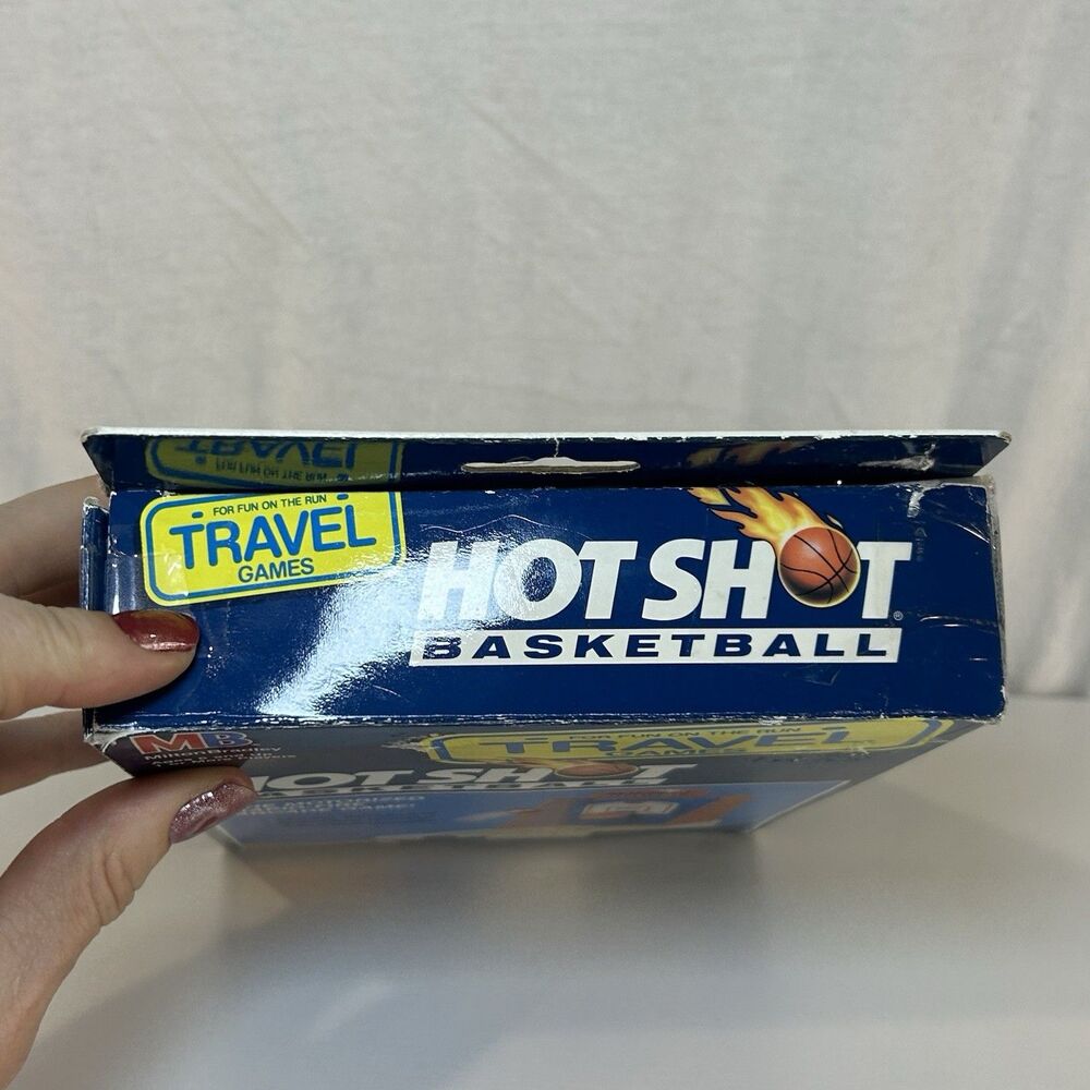 Vintage 1992 Milton Bradley MB Hot Shot Travel Basketball Game Motorized - Picture 2 of 5